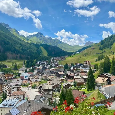 Отель Dolomites Base Camp Olympia