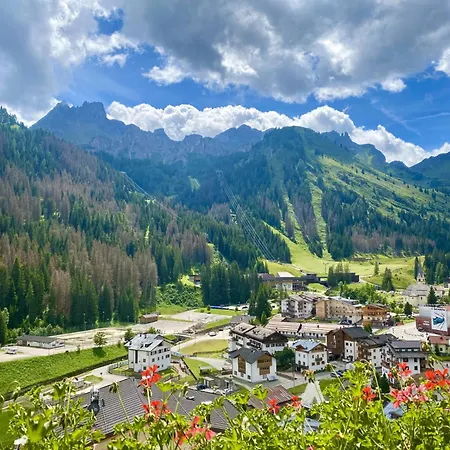 Dolomites Base Camp Olympia ホテル アラッバ