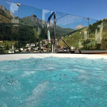 Dolomites Base Camp Olympia 3*