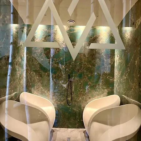 Dolomites Base Camp Olympia ホテル 3*